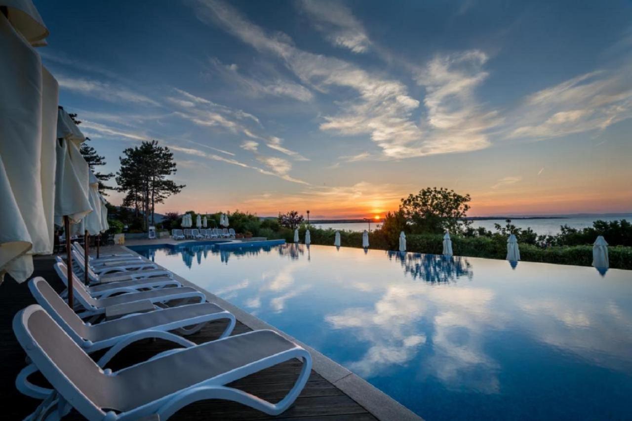 Eve Santa Marina Apartments - Sea, Pools, Relax Sosopol Exterior foto